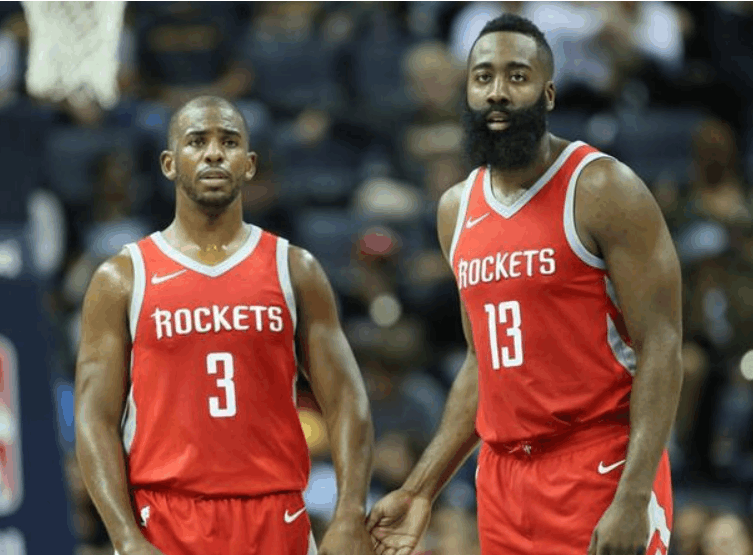 斯帕莱蒂：迪格雷戈里奥是一门；库普踢中卫就是为了参与进攻（斯帕莱蒂：迪格雷戈里奥锁定一门；库普踢中卫是为加强进攻）