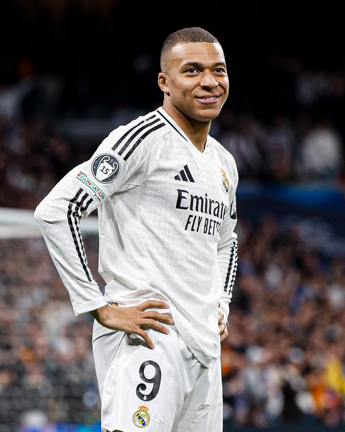 水晶宫已决定明夏出售沃顿，曼联进欧冠才有竞争力！经纪人揭秘计划（经纪人透露：水晶宫铁心明夏出售沃顿，曼联须进欧冠方具竞争力）