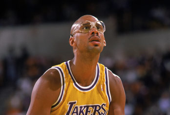 世体：巴萨仍考虑签格里马尔多；坎塞洛、穆尼奥斯也愿意加盟（世体：巴萨仍在考虑引进格里马尔多，坎塞洛与穆尼奥斯愿意加盟）