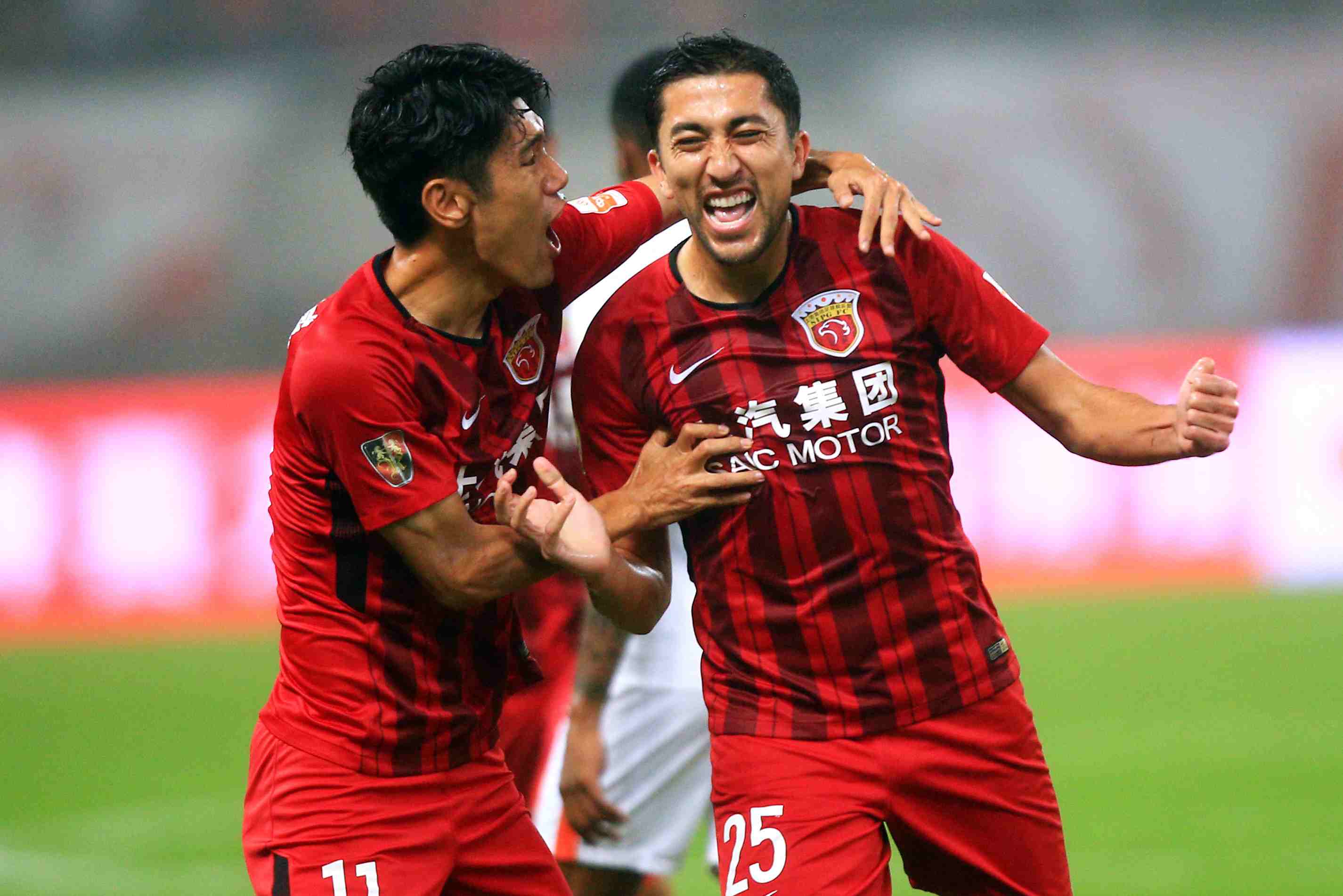 皮克：巴萨是所有冠军的有力竞争者，包括欧冠冠军（皮克：巴萨有实力角逐所有冠军，欧冠也不例外）