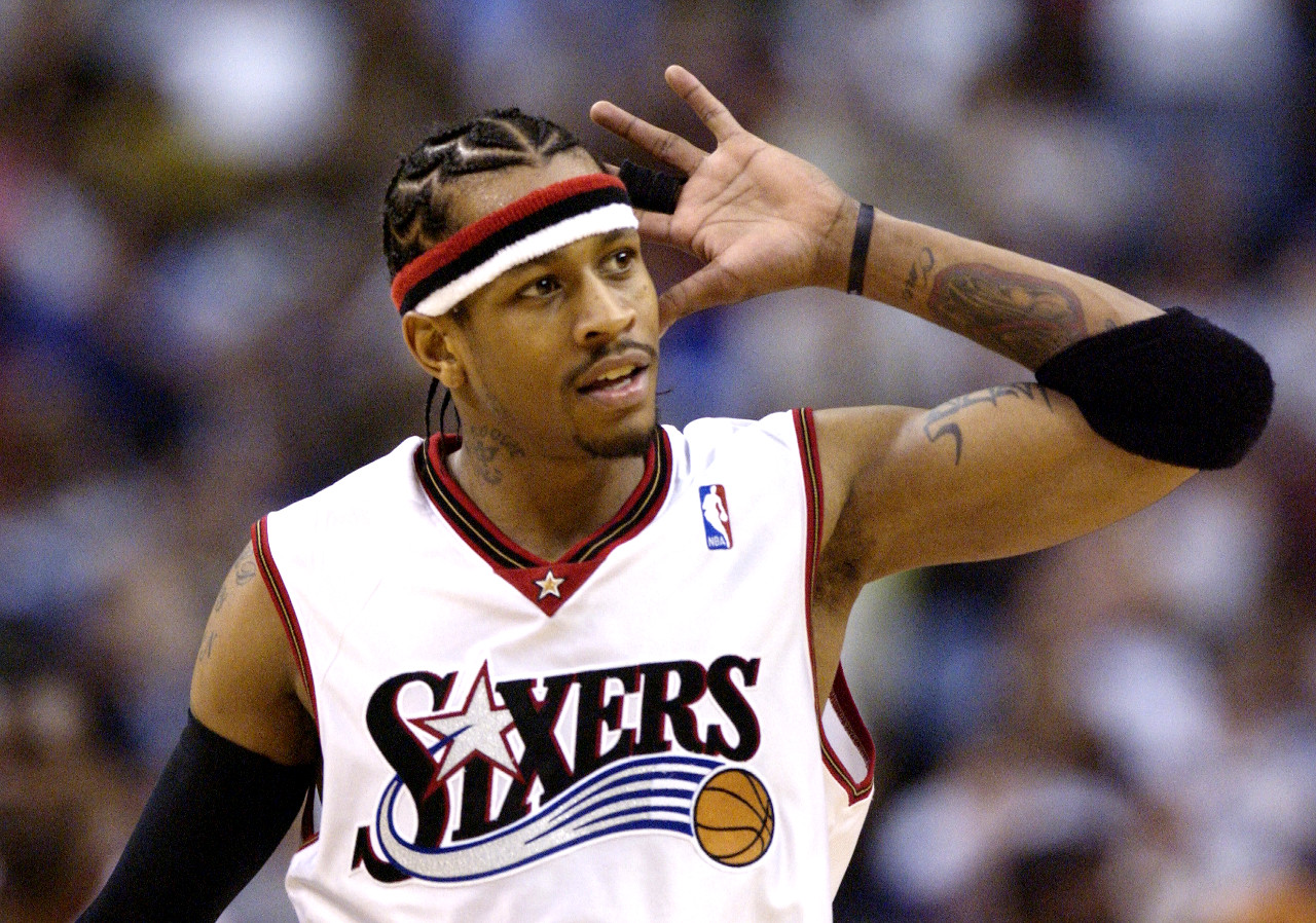 斯图尔特谈雄鹿防守：这是成年人的赛场，他们竟然还在用联防（斯图尔特评雄鹿防守：成年人的赛场，他们竟还打联防）