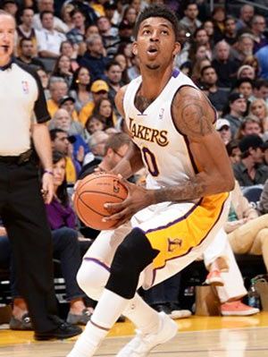 拜仁外租门将：很生气不是汉堡的一门，诺伊尔是史上最佳门将（拜仁外租门将不满未成汉堡一号：盛赞诺伊尔为史上最佳）