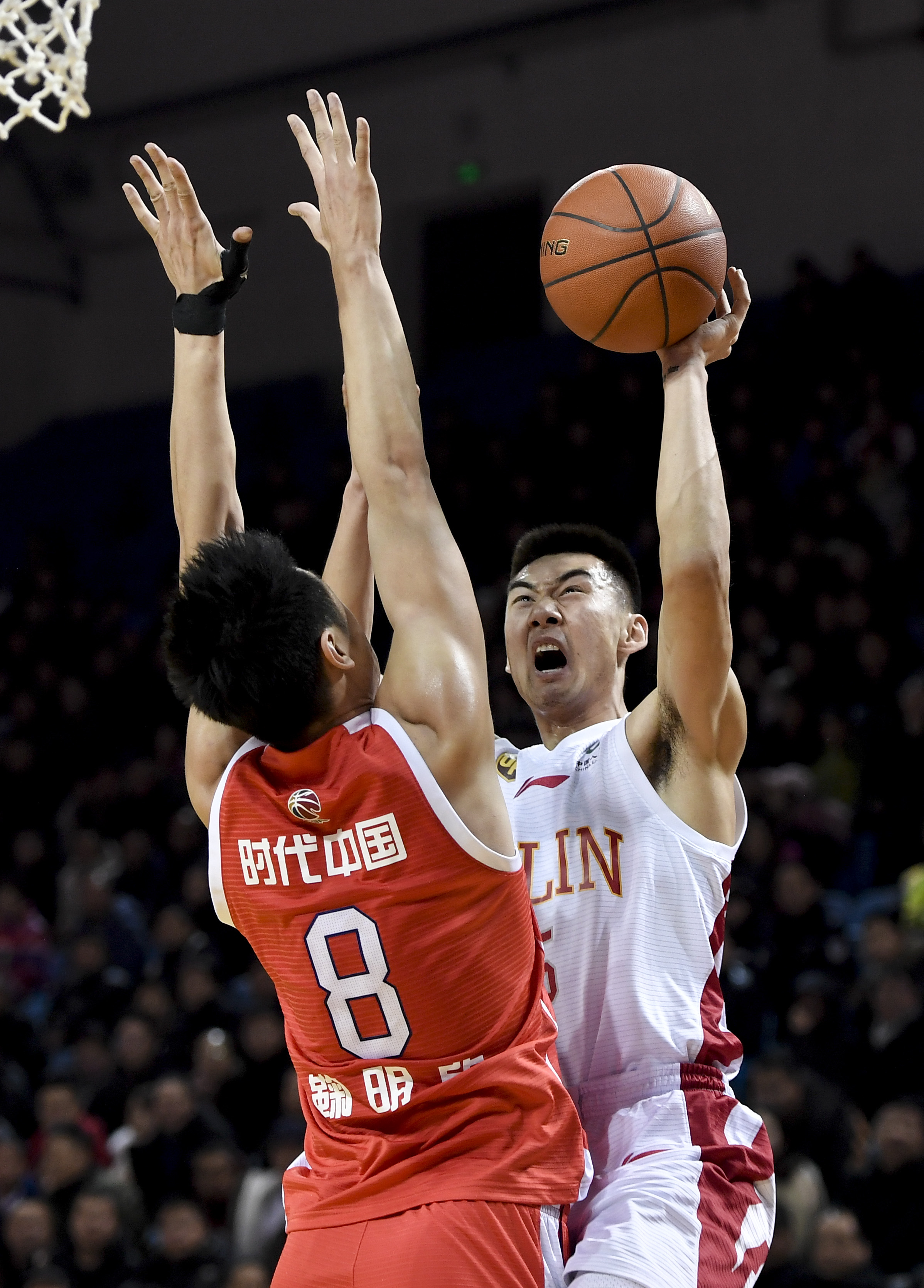 欧冠淘汰赛抽签结果出炉（欧冠淘汰赛签位揭晓）